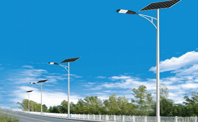 农村道路装拜城太阳能路灯选多大瓦数实测