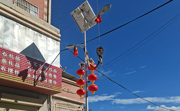 拜城智慧路灯在城市物联网系统中的集成与运维